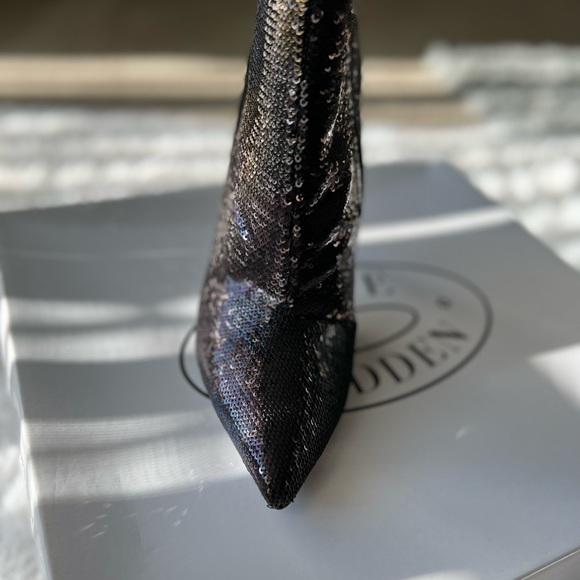 Steve Madden Wagner Sequins Booties - Picture 12 of 12